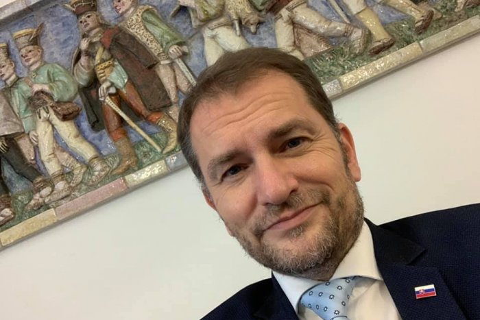 Ilustračný obrázok k článku Matovič sa môže "pochváliť" ANTICENOU! Akú anketu ovládol jeho status o ženách?