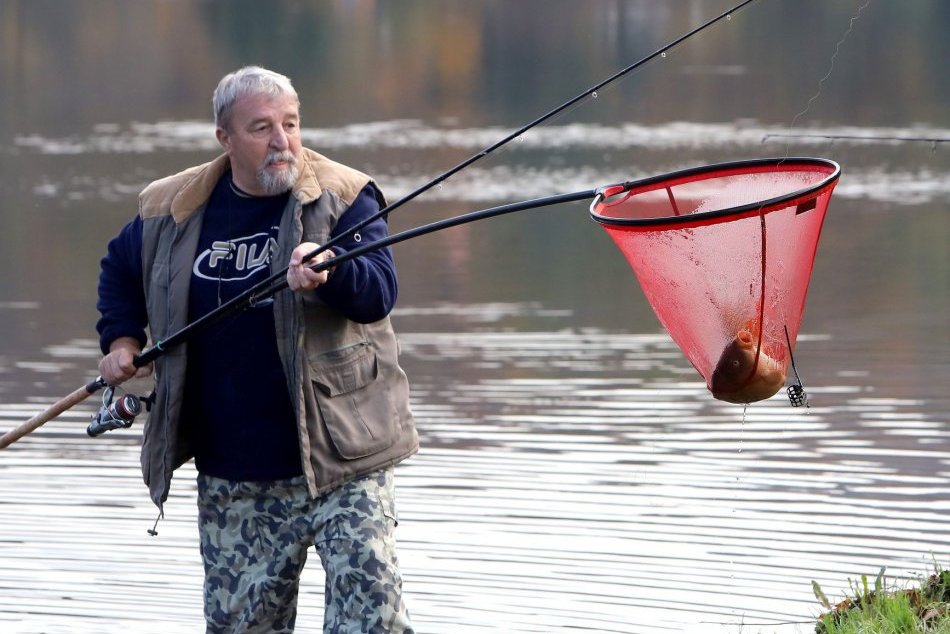 Ilustračný obrázok k článku Trenčianskym rybárom sa komplikuje činnosť: Pristúpili k zvýšeniu členského
