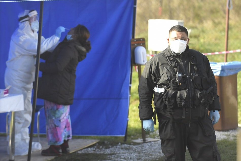 Ilustračný obrázok k článku Banskobystrický kraj s desiatkami nových prípadov: Až polovica je z jediného okresu