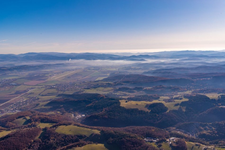 Ilustračný obrázok k článku Takto ste Bystricu či Zvolen asi ešte nevideli: Pokochať sa môžete z pohľadu vtákov