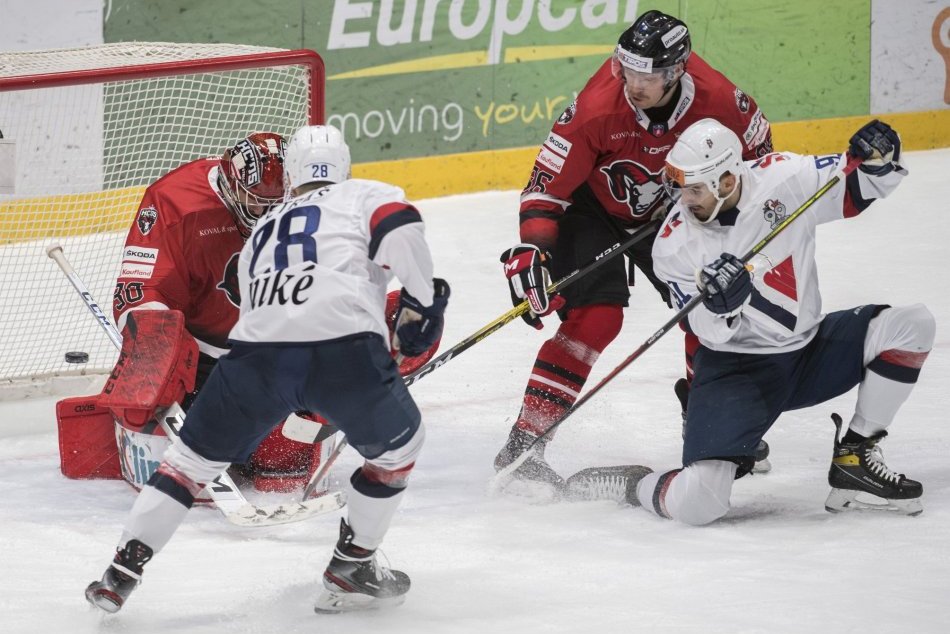 Ilustračný obrázok k článku Barani nestačili na Slovanistov: Dostali 7-gólovú nakladačku, FOTO