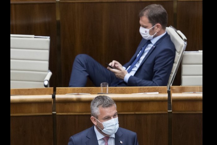 Ilustračný obrázok k článku Matovič nie je SULTÁN! Pellegrini štartuje anketu o predčasných voľbách