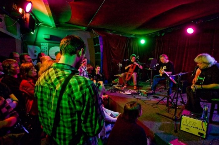 Ilustračný obrázok k článku Ľudí zasiahla SMUTNÁ správa: LEGENDÁRNY klub v srdci Slovenska KONČÍ