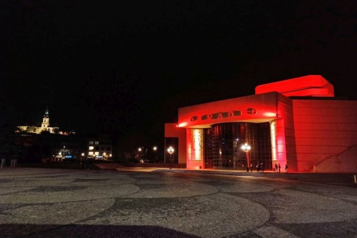 Ilustračný obrázok k článku Nitrianske divadlo ruší predstavenia: Dôvodom je koronavírus