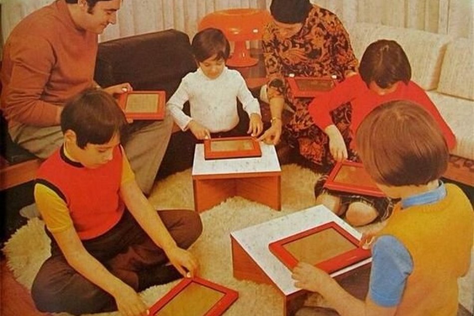 Ilustračný obrázok k článku Hrávali ste sa s nimi aj vy? RETRO hračky, ktoré kedysi patrili k Vianociam, FOTO