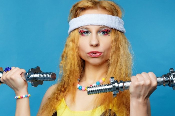 Ilustračný obrázok k článku Z trvalej sa občas aj dymilo: Zážitky zo žiarskeho kaderníctva spred revolúcie