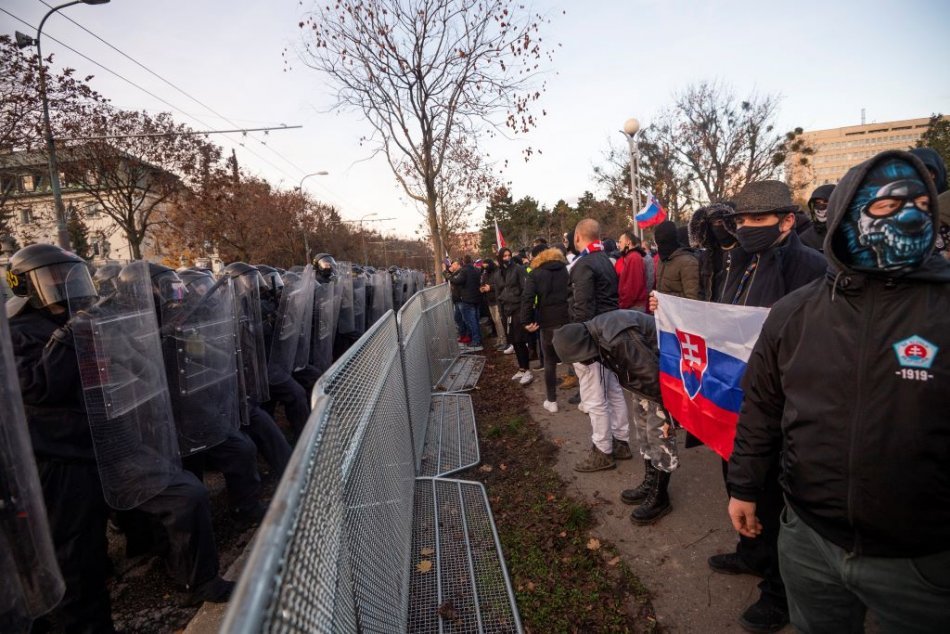 Ilustračný obrázok k článku Hamran: Ak bude na protestoch narušený verejný poriadok, polícia bude NEKOMPROMISNE konať