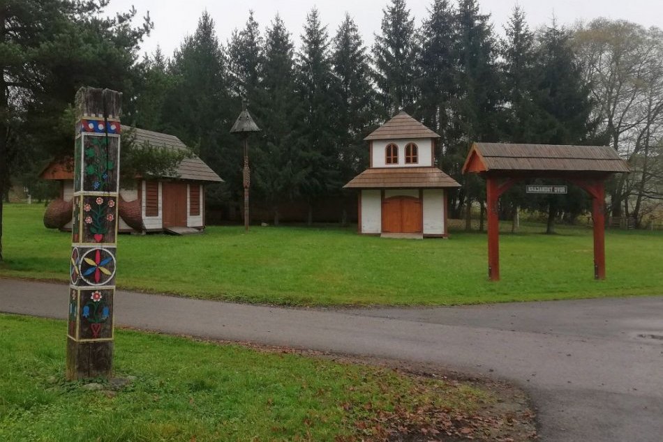 Ilustračný obrázok k článku Folklórne slávnosti pod Poľanou prekazil koronavírus: Dočkáme sa o rok?