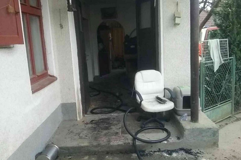 Ilustračný obrázok k článku Šokujúce zistenie: Polícia tragický požiar vyšetruje ako VRAŽDU, má podozrivého