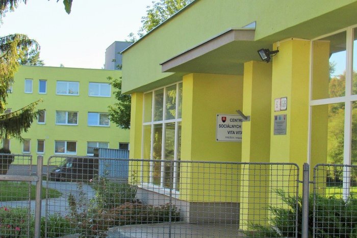 Ilustračný obrázok k článku Centrum sociálnych služieb na Volgogradskej uzavreli: Covid-19 zistili 34 klientom