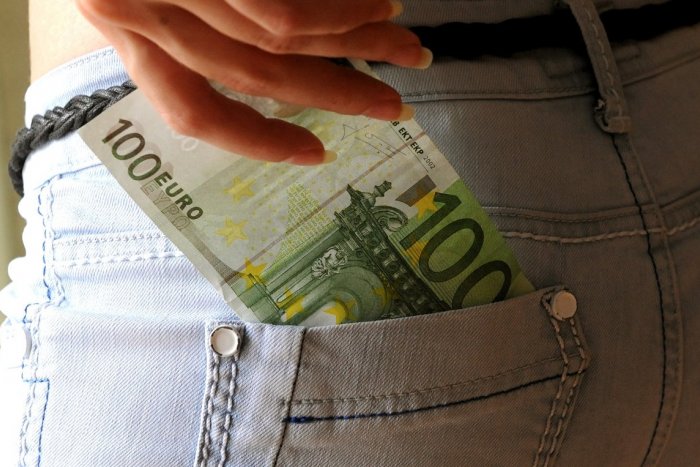 Ilustračný obrázok k článku Handlovskú listinu neplatičov nezverejnia: Čaká sa na koniec núdzového stavu