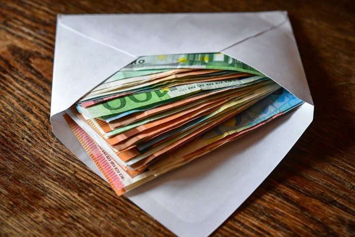 Ilustračný obrázok k článku Obchod za vyše MILIÓN eur: Vláda súhlasí s predajom majetku ŽSR mestu Trnava