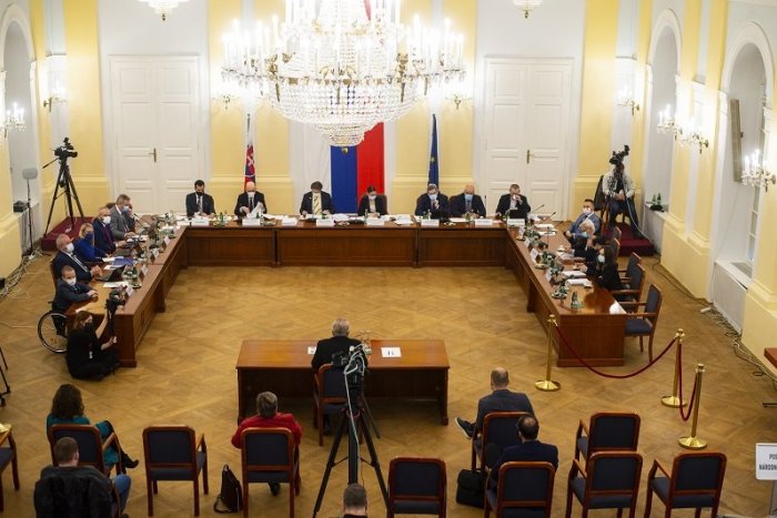 Ilustračný obrázok k článku Ozval sa už aj Kollár: Sme rodina sa pri voľbe prokurátora nenechá Matovičom vydierať!