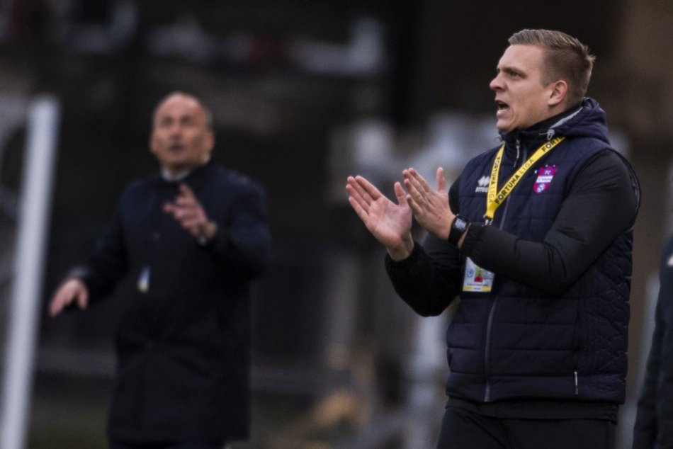 Ilustračný obrázok k článku Tréner ViOn-u po zápase s Michalovcami: Keby sme hrali ďalších 45 minút, gól by sme nedali