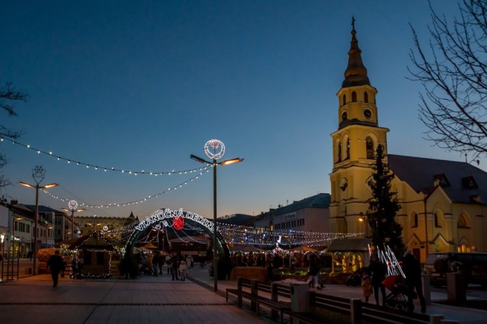 Ilustračný obrázok k článku Zvolen pripravuje tradičnú Vianočnú dedinu: Prvé INFO pre záujemcov