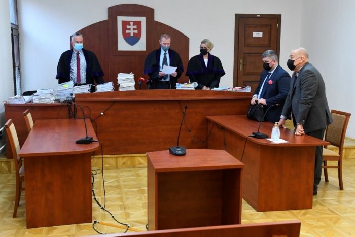 Ilustračný obrázok k článku Zrušia 4 súdy v Trenčianskom kraji? Sudcovia sú PROTI, výčitky voči ministerstvu