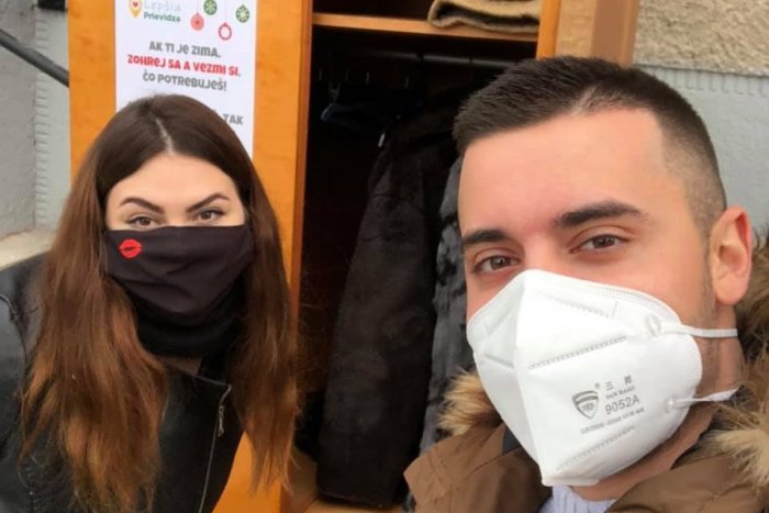 Ilustračný obrázok k článku Verejný šatník sa v Prievidzi dlho neohrial: Okamžitá reakcia dobrovoľníkov