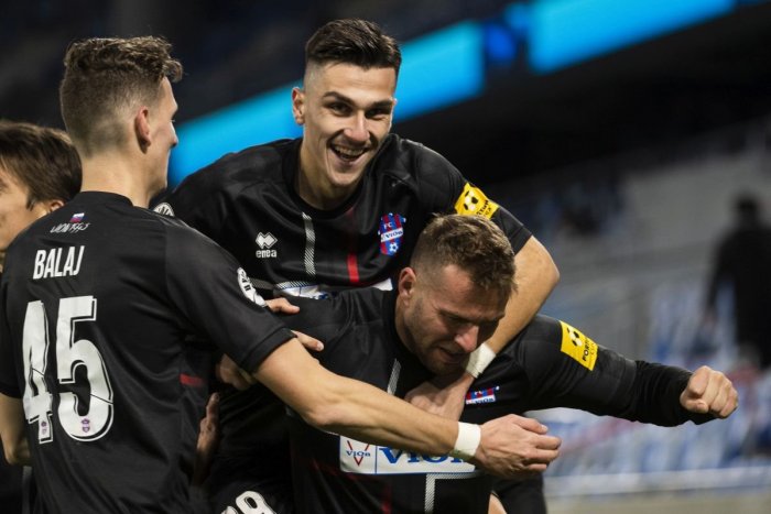 Ilustračný obrázok k článku Futbaloví fanúšikovia rozhodli: Kto sa stal Vionistom mesiaca?