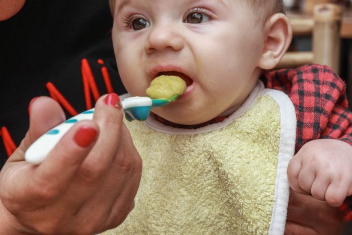 Ilustračný obrázok k článku Čo papá vaše bábätko? Hygienici upozorňujú na nebezpečné kaše!