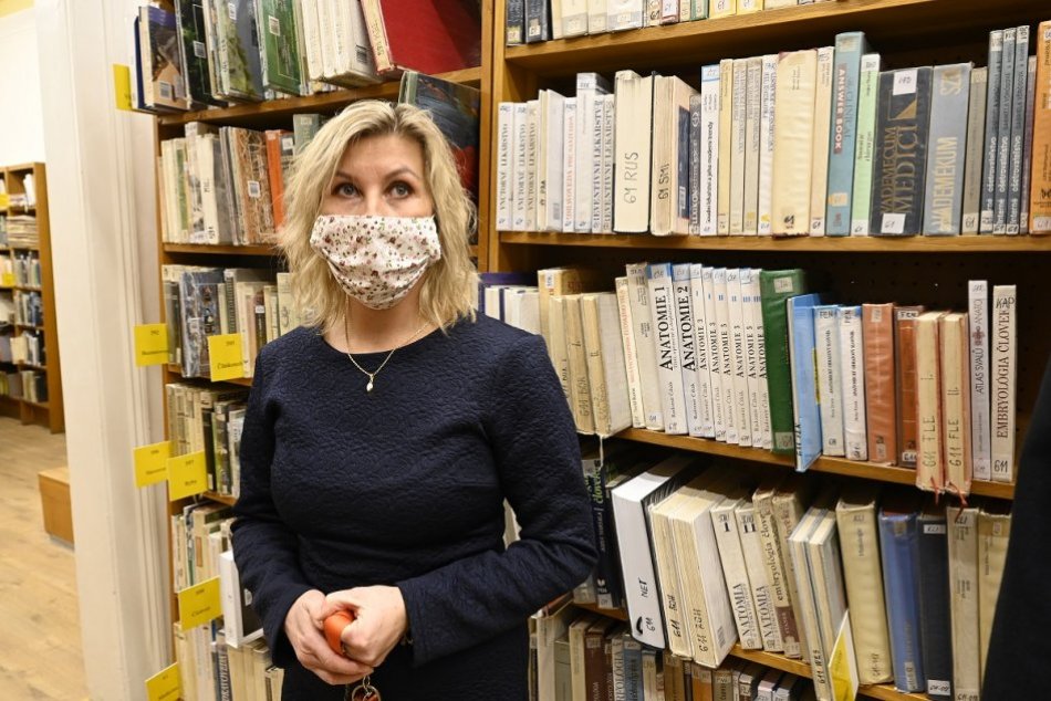 Ilustračný obrázok k článku Považská knižnica bude OTVORENÁ: Aký zavádza systém a výpožičné hodiny?