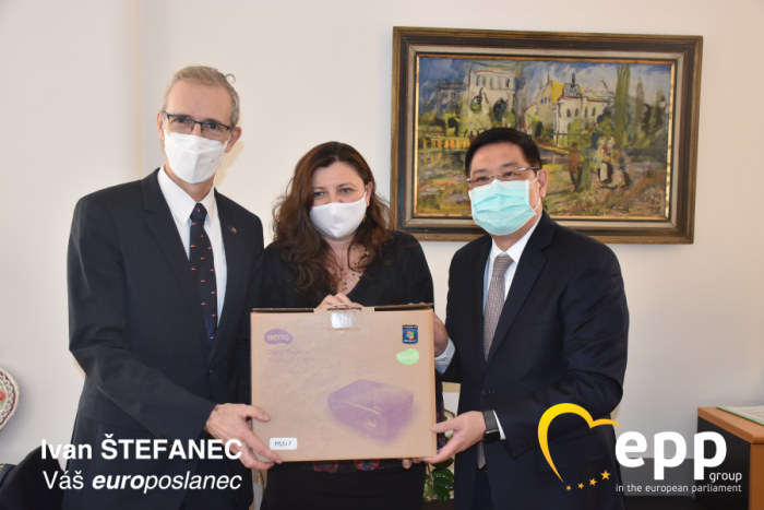 Ilustračný obrázok k článku Taiwanská vláda opäť pomohla slovenským školám