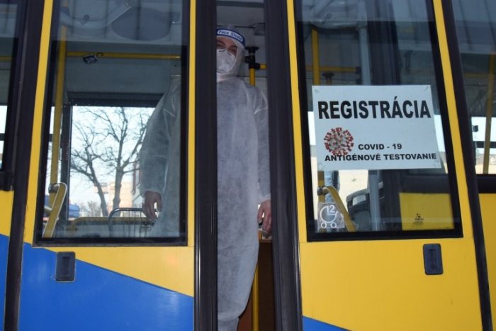 Ilustračný obrázok k článku V Humennom vás otestujú už aj v autobuse, FOTO