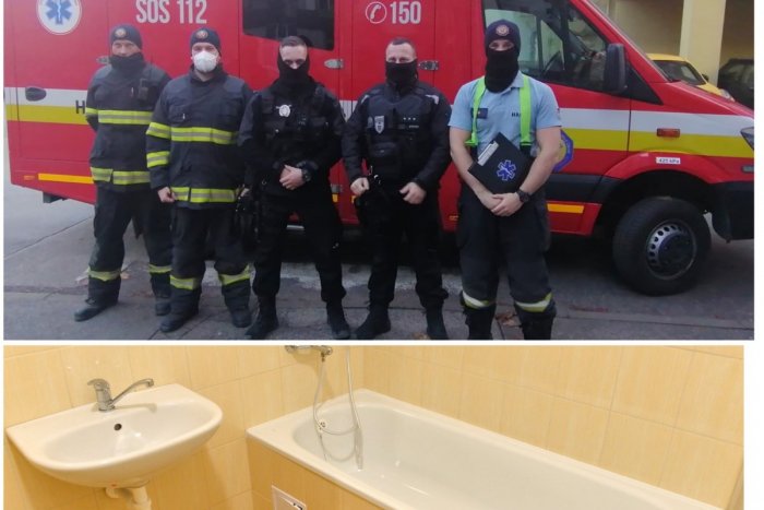 Ilustračný obrázok k článku Rôzne situácie prináša život: Pani sa "zasekla" vo vani a kričala o pomoc. Ako to dopadlo?