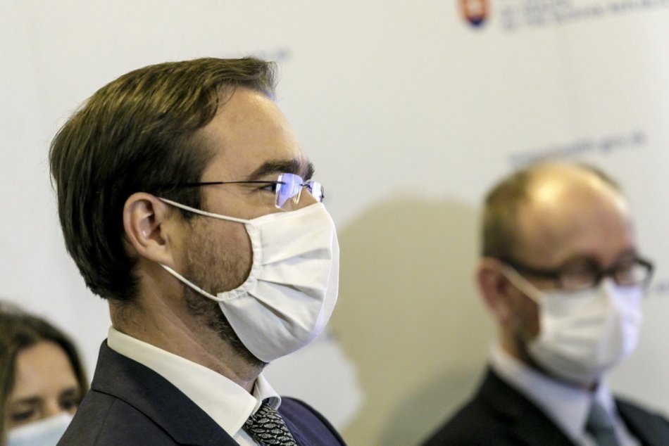 Ilustračný obrázok k článku Okresu Považská Bystrica hrozí LOCKDOWN: Odborníci odporúčajú prísne opatrenia