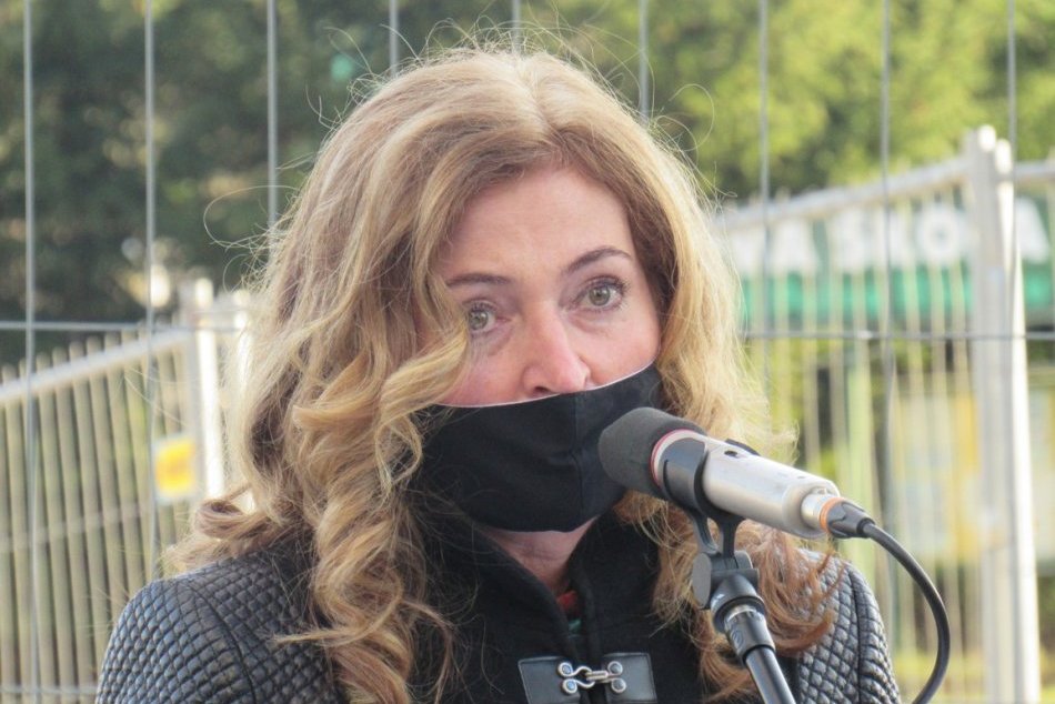 Ilustračný obrázok k článku Primátorka prežívala tragédiu po výbuchu dvojnásobne: Na mieste zahynul syn jej šoféra