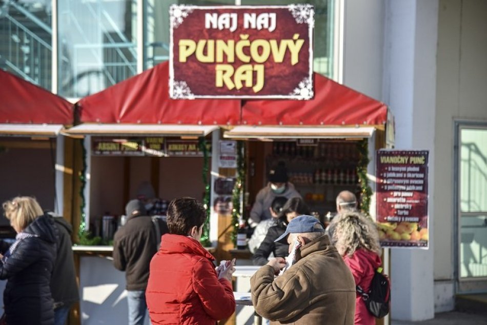 Ilustračný obrázok k článku Hromadné podujatie alebo predajná akcia? Hygienici si posvietili na Inchebu