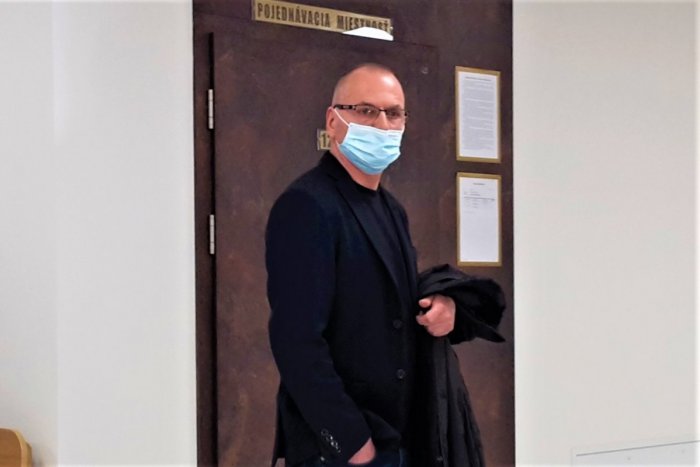 Ilustračný obrázok k článku Sičák priznal vinu a dostal trest: Na súde v Považskej povedal, čo za tým bolo