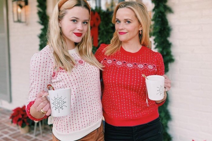 Ilustračný obrázok k článku Známa herečka má už po štyridsiatke, ale s dcérou sú ako DVOJIČKY! FOTO