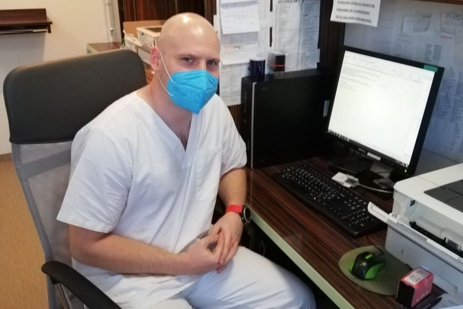 Ilustračný obrázok k článku Riešili unaveného psa aj prehltnutý špendlík: TOP bizarnosti zo zvolenského urgentu