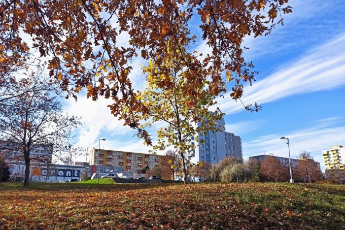 Ilustračný obrázok k článku Ďalší z vnútroblokov čaká revitalizácia: Mesto hľadá dodávateľa prác