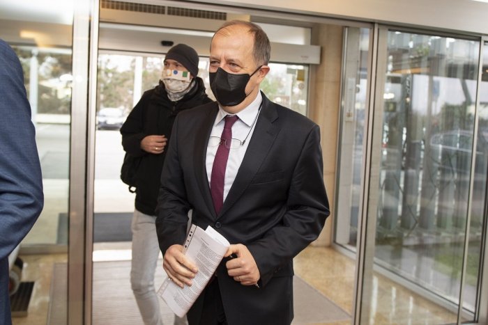 Ilustračný obrázok k článku Rybníček kritizuje štát: Je ZA testovanie detí z Trenčína, ale pod podmienkou