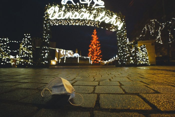 Ilustračný obrázok k článku WHO varuje pred zvratom počas Vianoc: POZOR, oslavy môžu vystriedať SLZY a SMÚTOK!