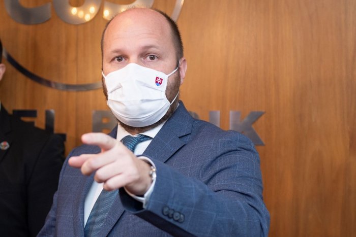 Ilustračný obrázok k článku Naď to už nevydržal a podal sedem trestných oznámení: Vyhrážali sa jeho rodine!