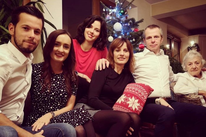 Ilustračný obrázok k článku Nazrite za dvere primátora Žiliny: Takto trávi Vianoce Peter Fiabáne