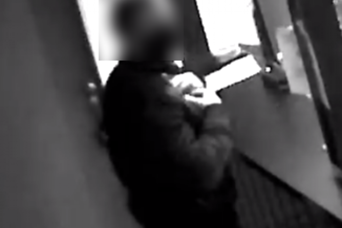 Ilustračný obrázok k článku Brutálny útok v žilinskej herni: Mladík krupierku opakovane mlátil do hlavy