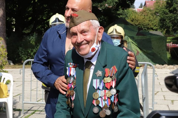 Ilustračný obrázok k článku Veľká pocta pre Bystričana Strmeňa: Dočkal sa prekvapenia rovno od ministra