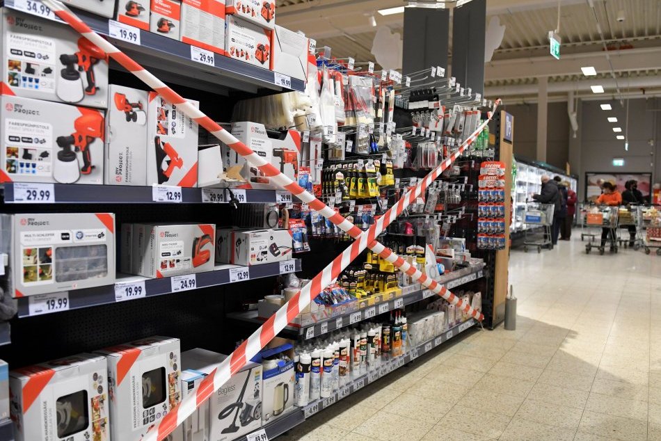 Ilustračný obrázok k článku SVET O SLOVENSKU: To je NÁPAD! Šikovná finta na zákaz predaja v obchodoch