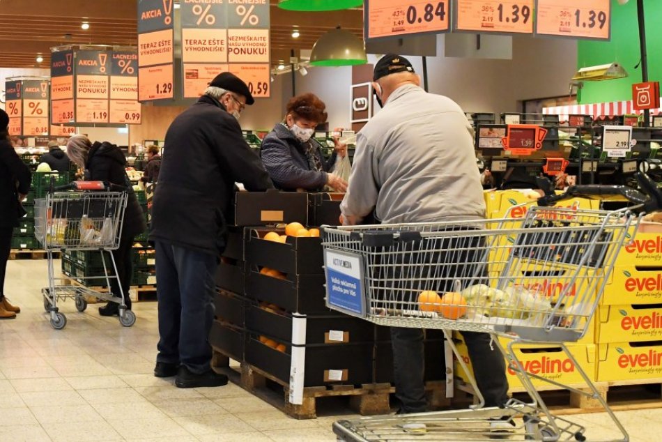 Ilustračný obrázok k článku Ste pozitívny? Do obchodu síce môžete, ALE iba s respirátorom! Máte aj ďalšiu povinnosť