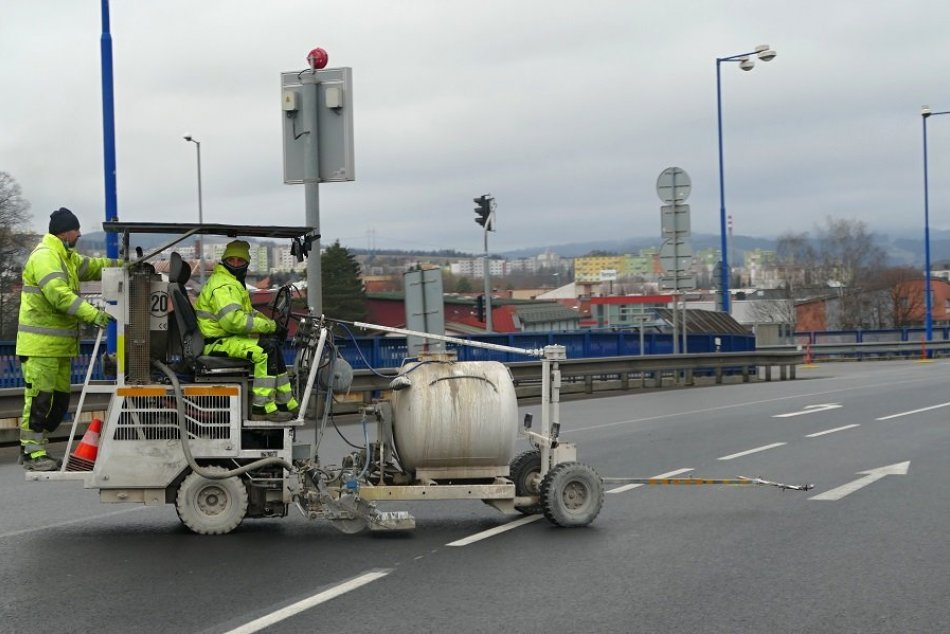 Ilustračný obrázok k článku Doprava v Prešovskom kraji je nekonečný príbeh: Aký má župa plán na jej vylepšenie?