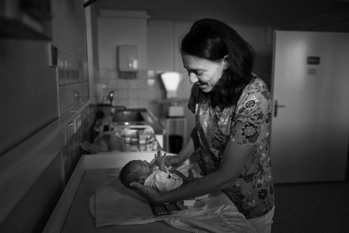 Ilustračný obrázok k článku Zaslúžia si hold, nielen v dobe Covidu: Župa spustila projekt Sestry Prešovského kraja