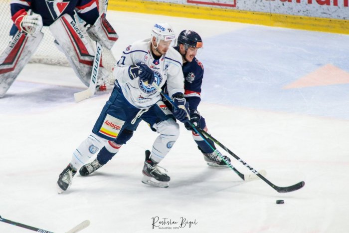 Ilustračný obrázok k článku Hokejisti Nitry nestačili na Slovan: Jediný gól domácich strelil Žitný