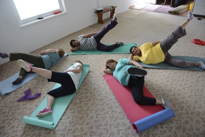 Ilustračný obrázok k článku Seniori môžu cez Vianoce športovať. Od župy dostali telocvičňu