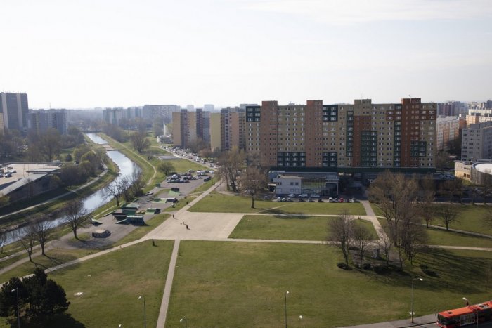 Ilustračný obrázok k článku Petržalkou otriasajú mohutné EXPLÓZIE: Ľudia majú STRACH, nevedia, čo sa deje