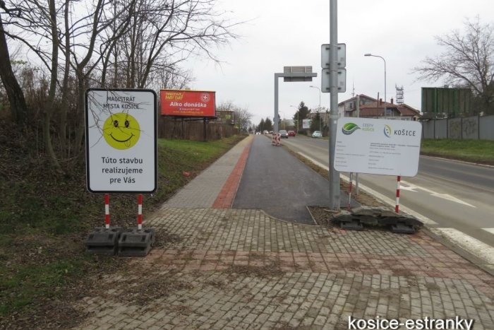 Ilustračný obrázok k článku Práce na cyklochodníku na Popradskej prerušili. Kedy bude dokončený?