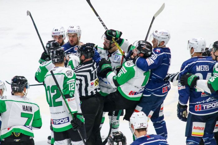 Ilustračný obrázok k článku Regionálne derby prinieslo gólové hody: Z víťazstva sa tešila domáca Nitra