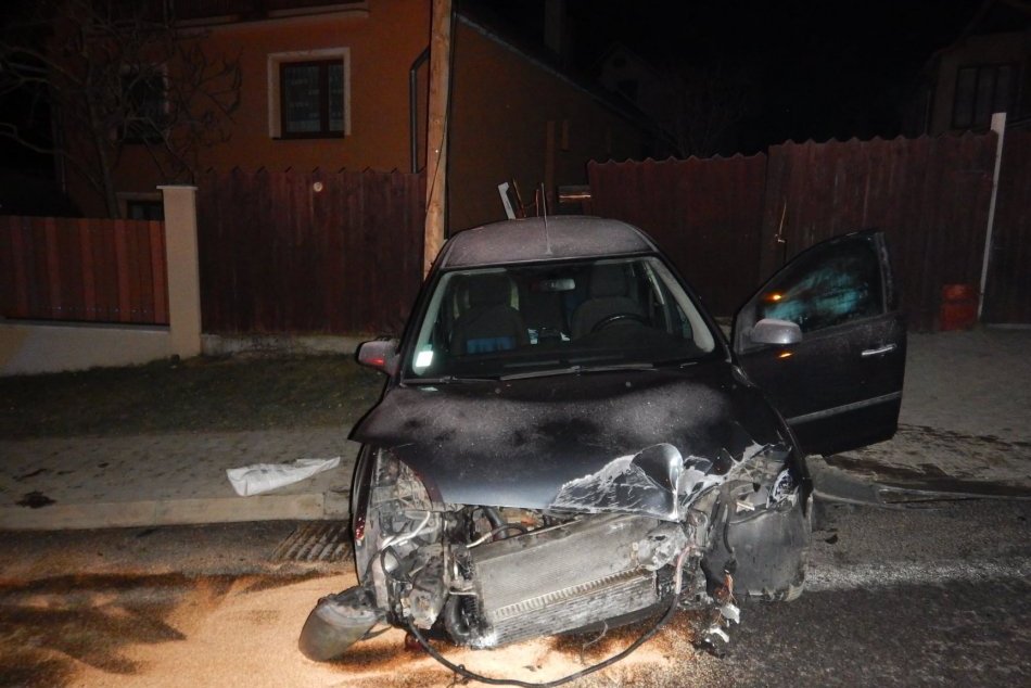 Ilustračný obrázok k článku Za volant si sadli pod parou: Traja vodiči nafúkali, jeden aj zavinil nehodu, FOTO